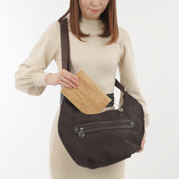 SM083202 ショルダーバッグ SAVOY