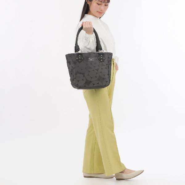 SAVOY未使用品3個とスモール２個のおまけ付き ５つまとめて 未使用タグ付き】SAVOY お財布 レディース - メルカリ